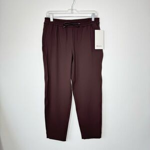 Lululemon Size Small S Tapered-Leg Mid-Rise Pant 7/8 Length Luxtreme, Brown NWT